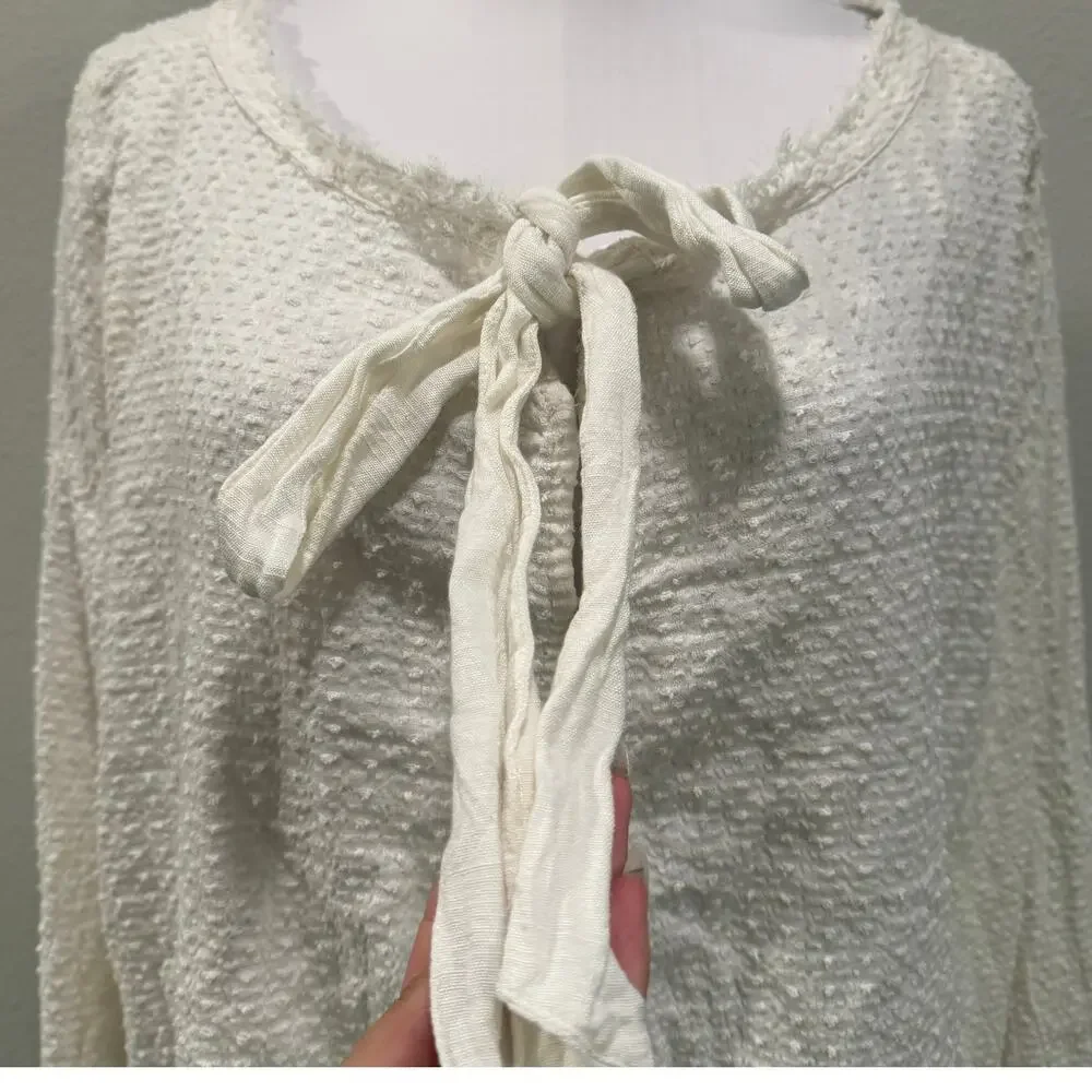 Free People Walkin In Hueco Crop Oversized Tie Button Back Top Medium Boho Ivory